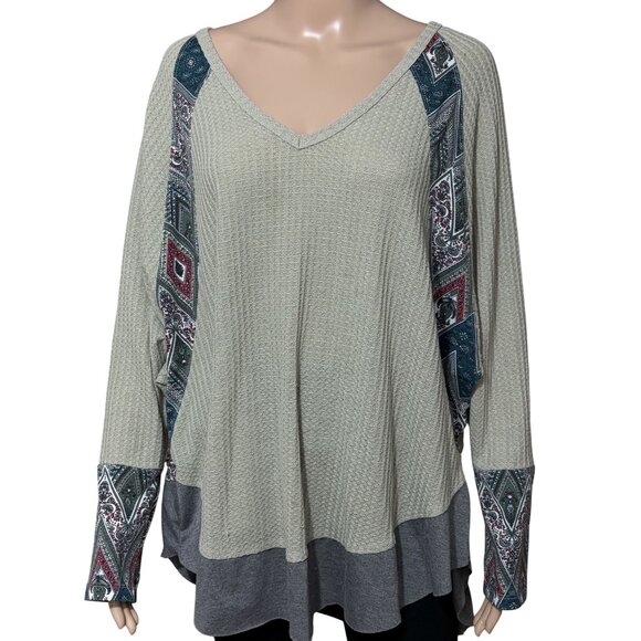 Umgee Oversized Boho Style Grey Top with Patches Size Medium - Picture 1 of 3